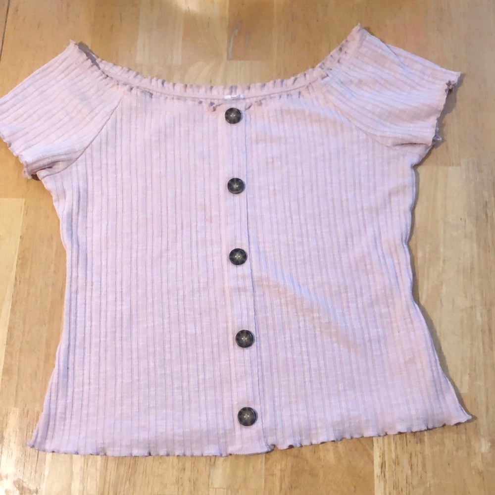 Off shoulder shirt